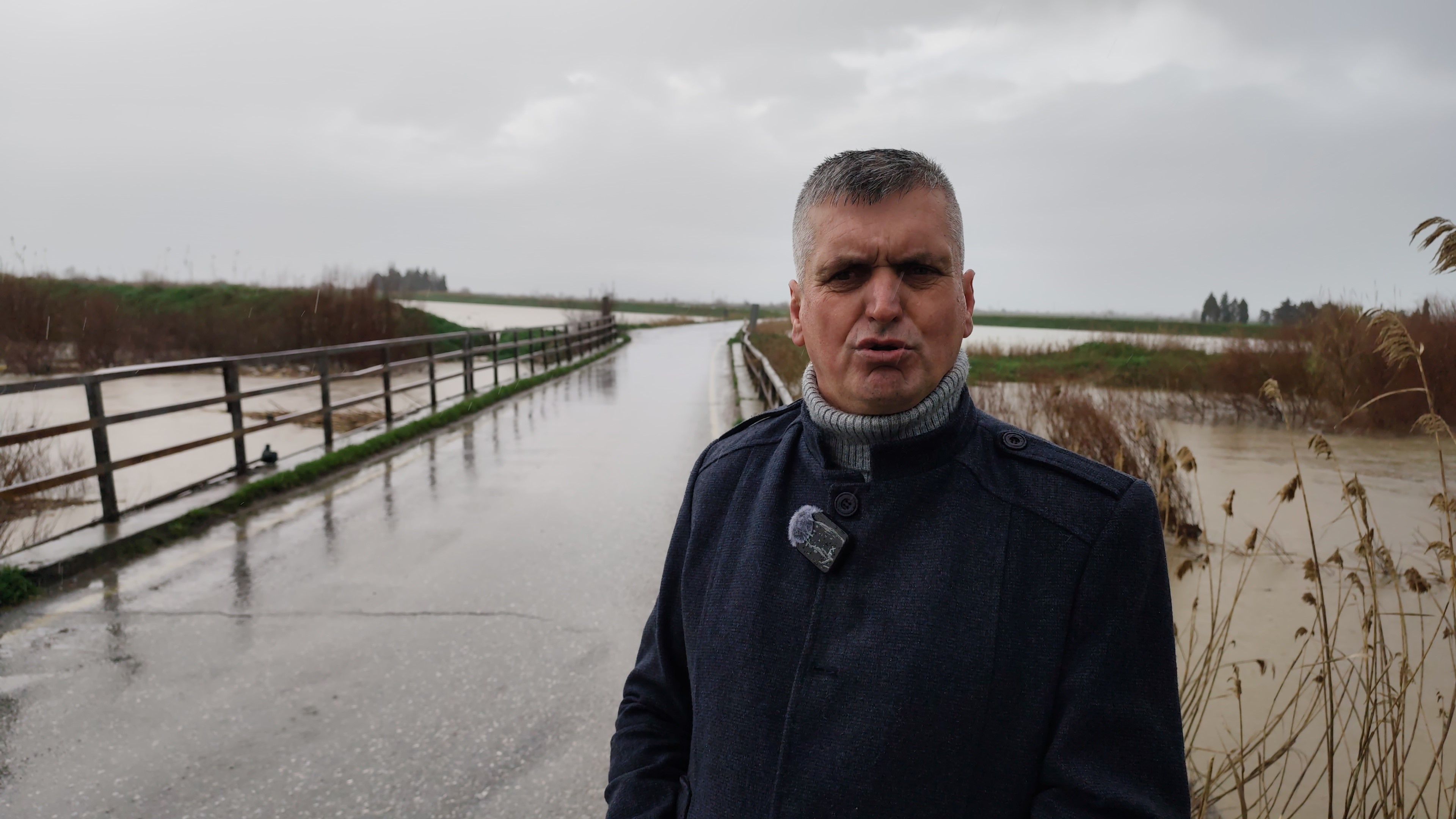 Gediz Nehri Taştı, Nif Çayı Köprüsü Tehlike Sinyali Veriyor