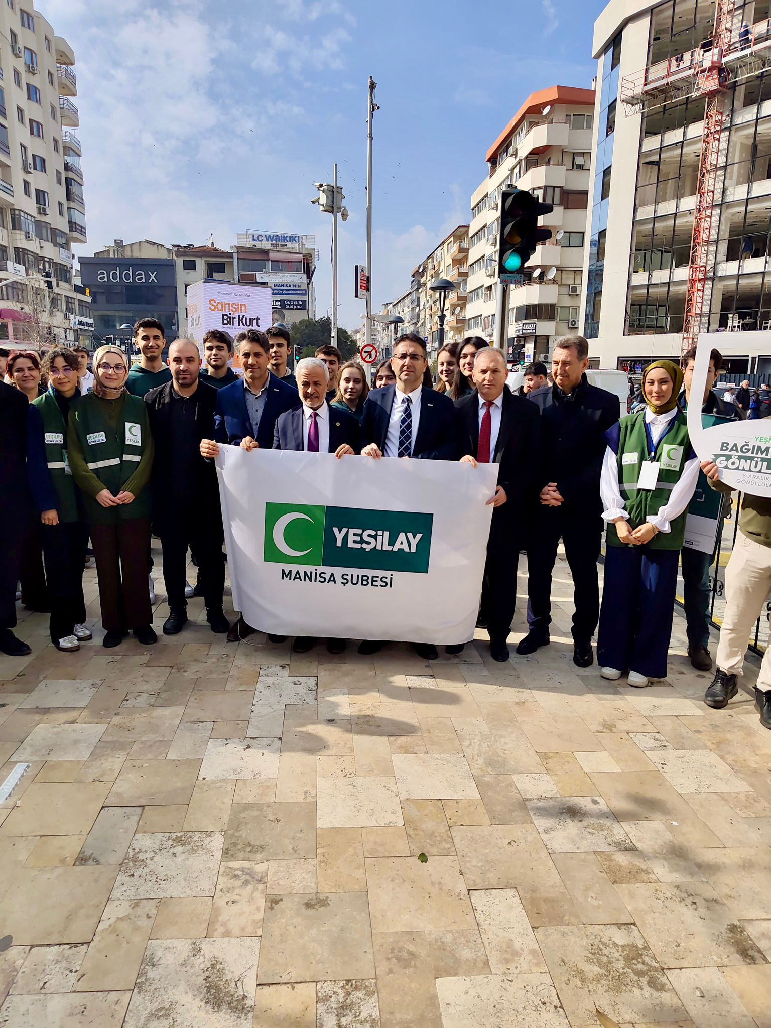 Manisa Bağımlılıkla Mücadele Platformu 9 Şubat Yürüyüşüne Katıldı