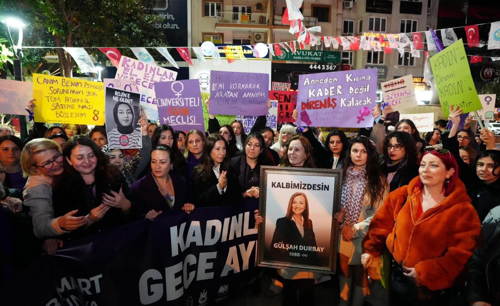 Manisa’da 8 Mart Gece Yürüyüşü: Kadınlar Eşitlik ve Özgürlük İçin Yürüdü
