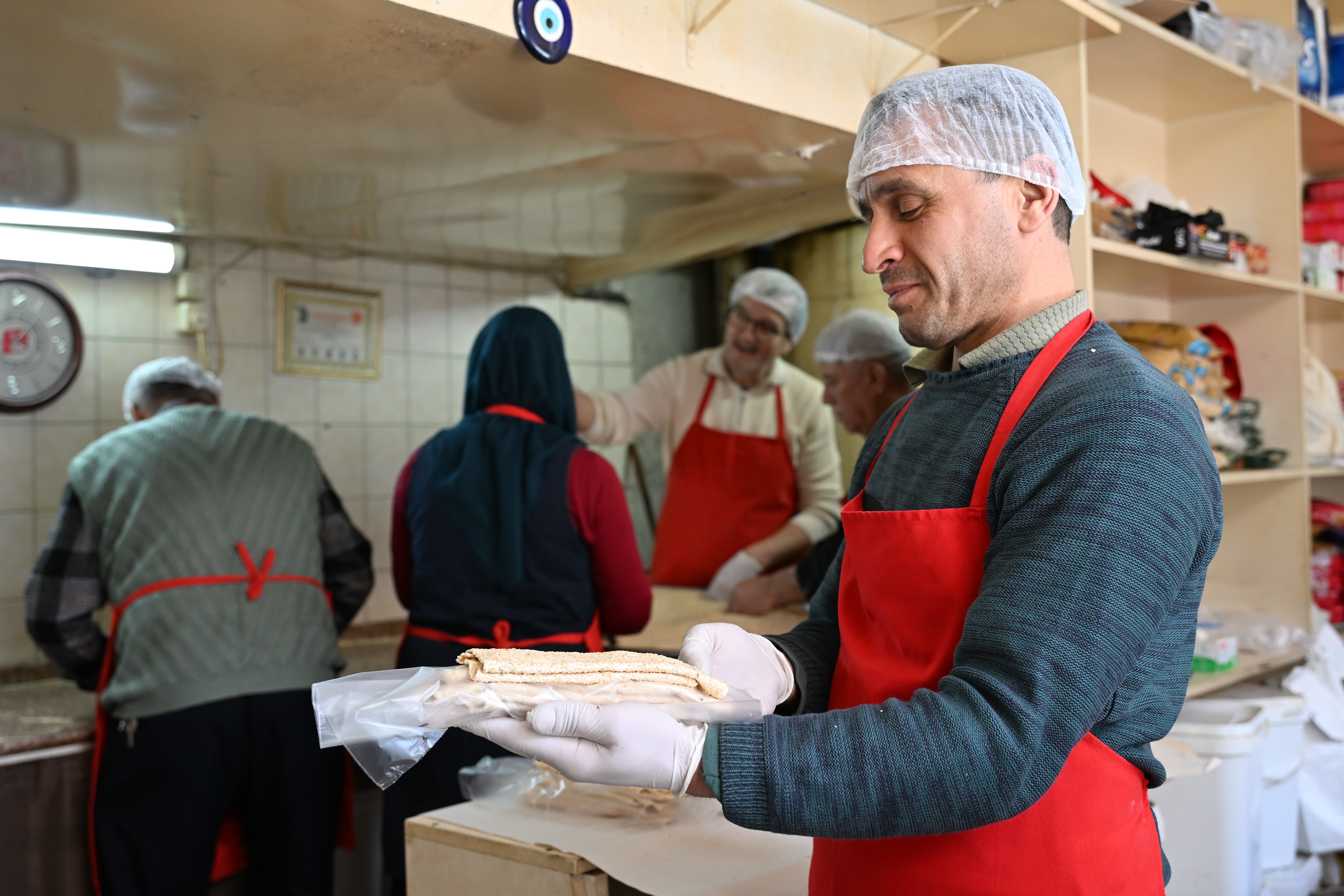Manisa'nın 75 Yıllık Ramazan Geleneği: “Bitli Helva”