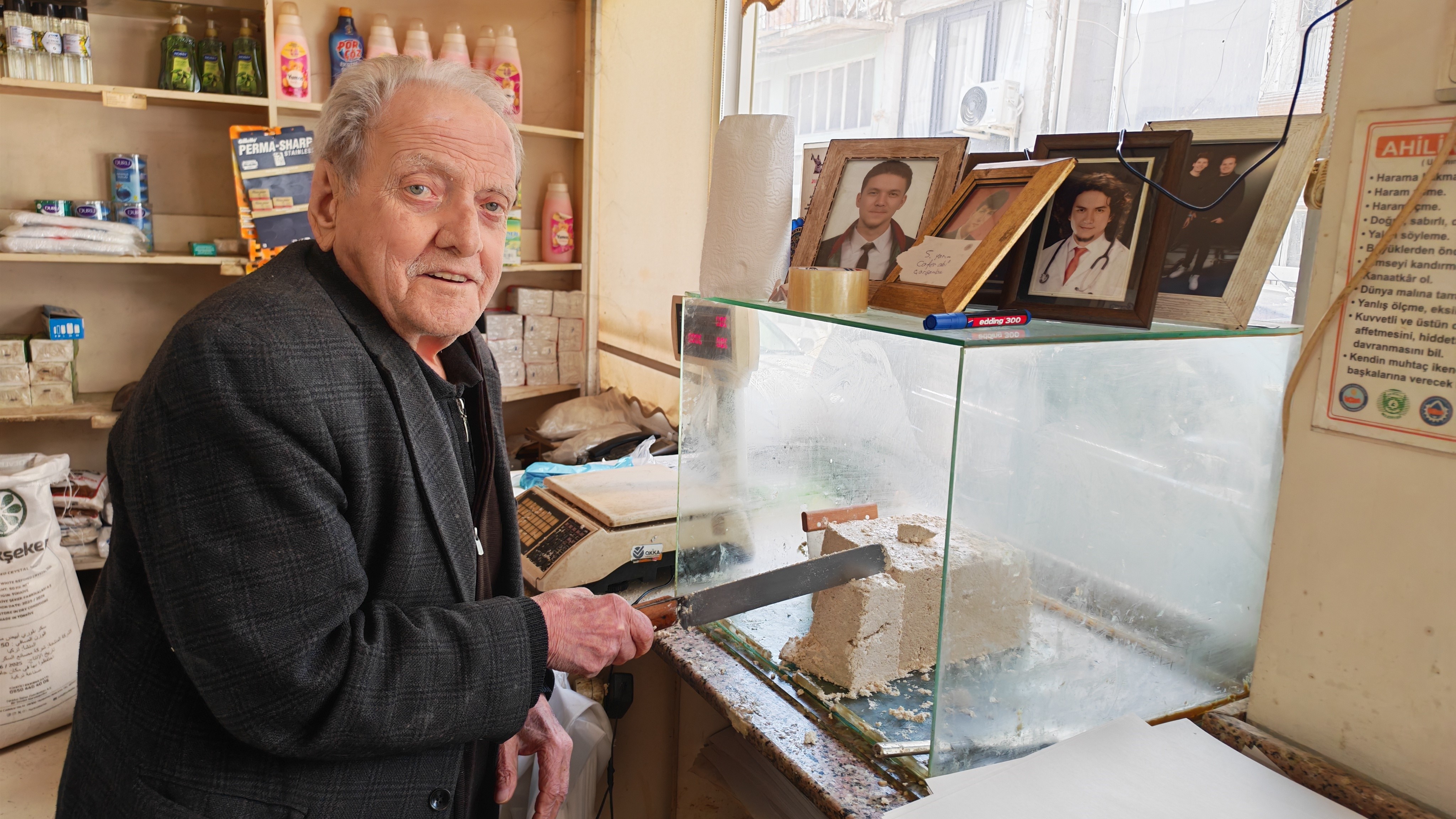 Manisa'nın 75 Yıllık Ramazan Geleneği: “Bitli Helva”