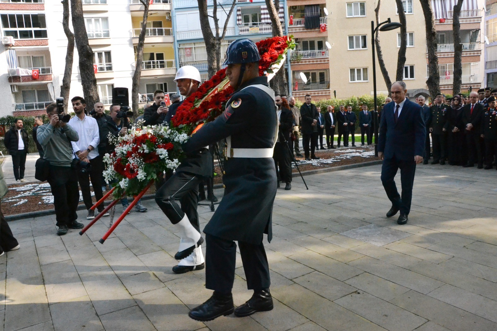 Manisa’da Çanakkale Zaferi’nin 111. yılı törenle anıldı