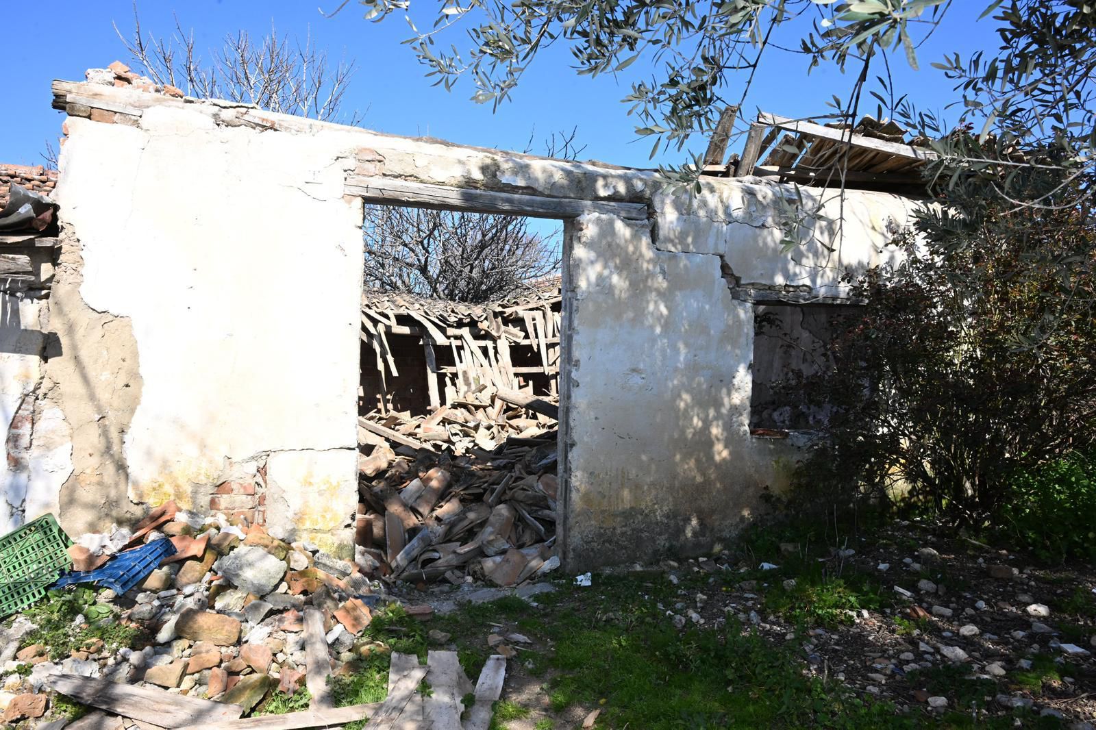 Manisa'da Mağdur Aileye Yeni Yaşam Alanı
