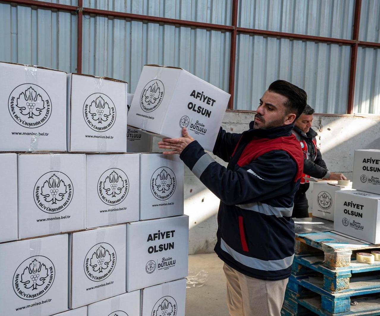 Manisa Büyükşehir’den 22 Bin Ailenin Ramazan Sofrasına Destek