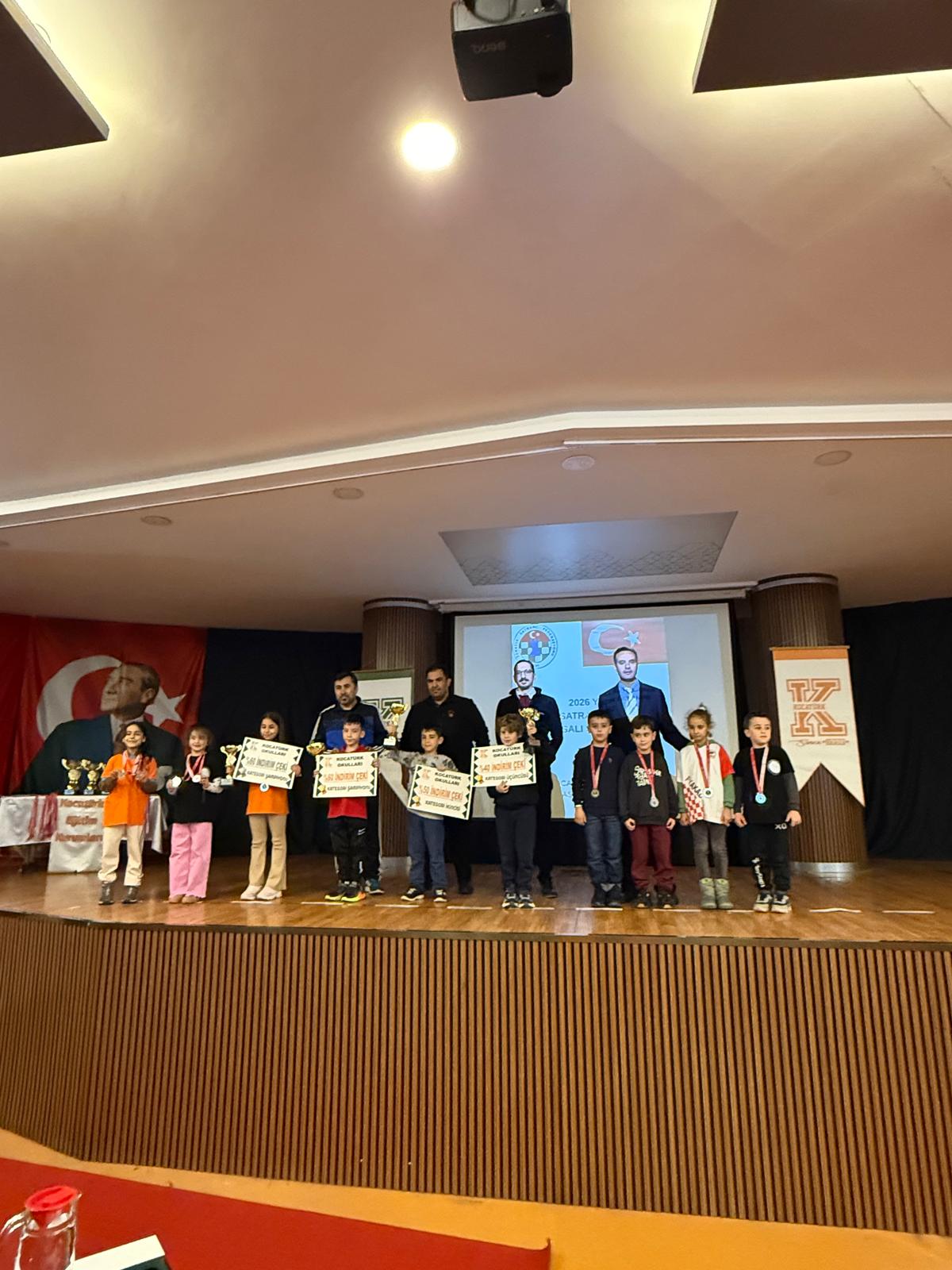 Turgutlu'da Satranç Turnuvası Tamamlandı, Ödüller Sahiplerini Buldu