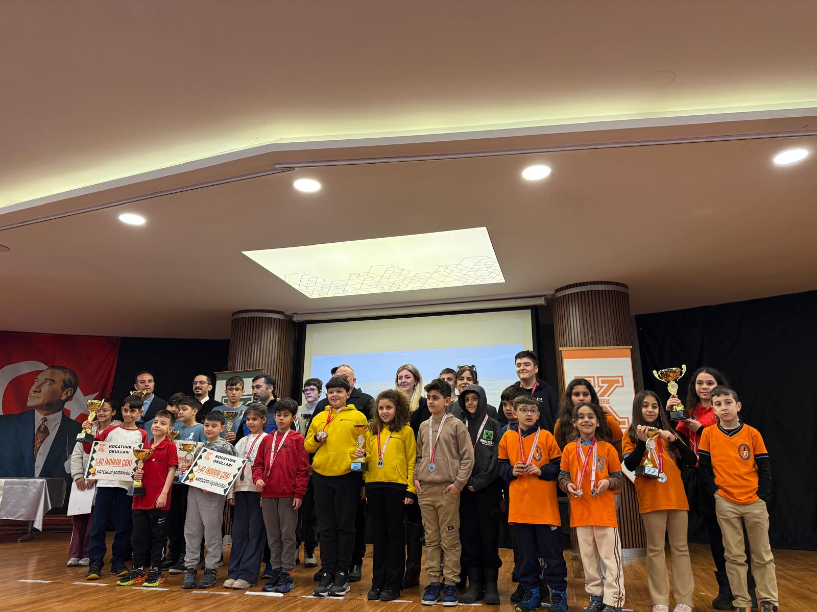 Turgutlu'da Satranç Turnuvası Tamamlandı, Ödüller Sahiplerini Buldu