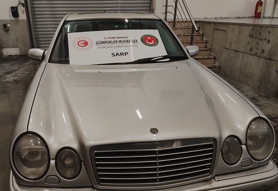 Sınırda Operasyon: 233 kaçak araç ele geçirildi