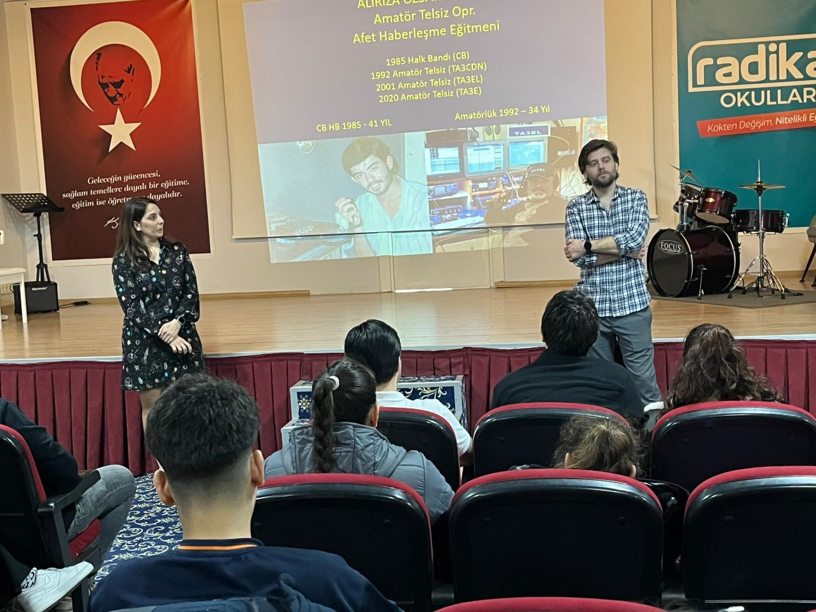 Uzaydan Gelen Sinyali Yakaladılar! İzmirli Öğrencilere Uluslararası Sertifika