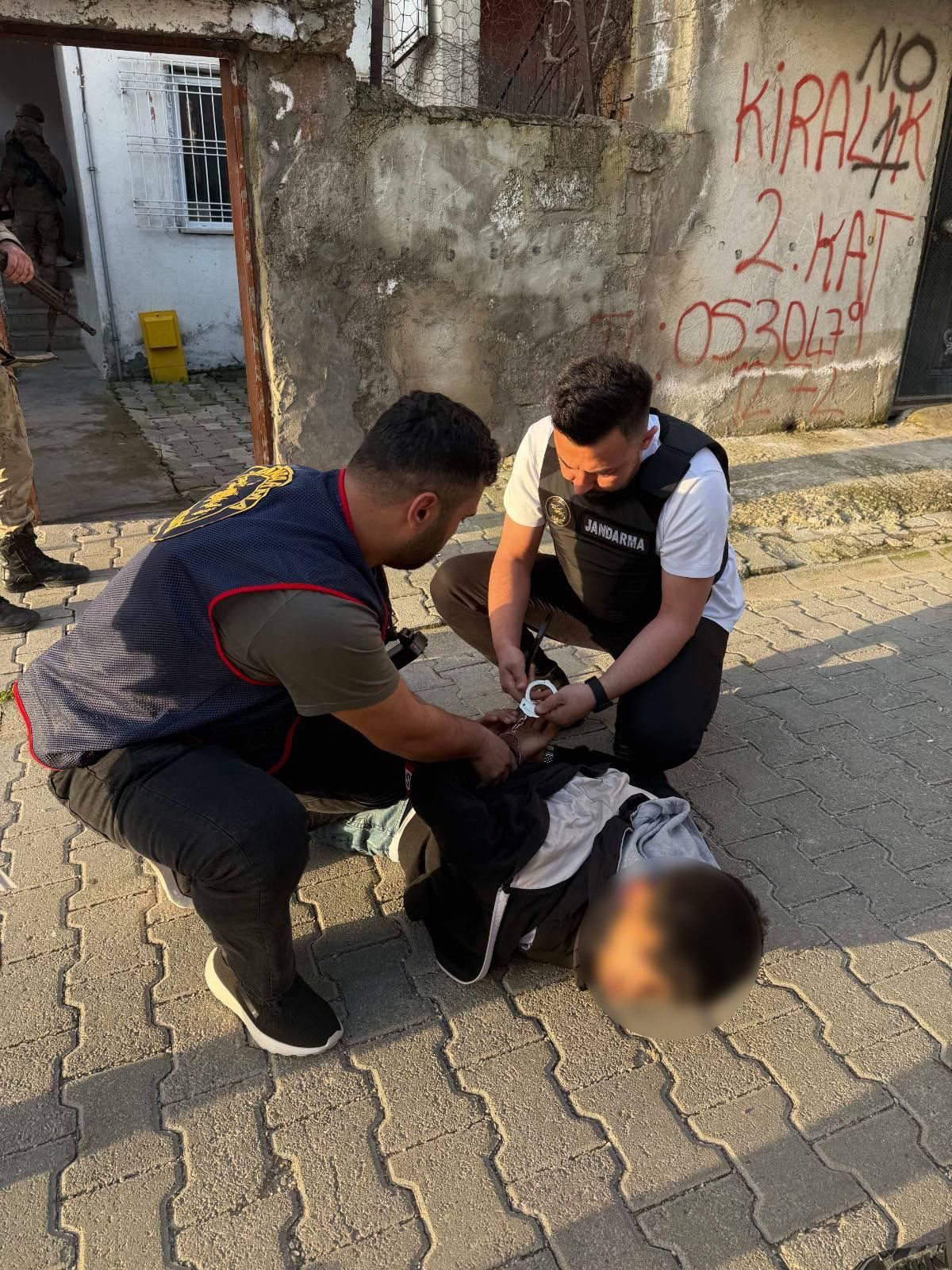 MİT'ten siber suç şebekesine operasyon