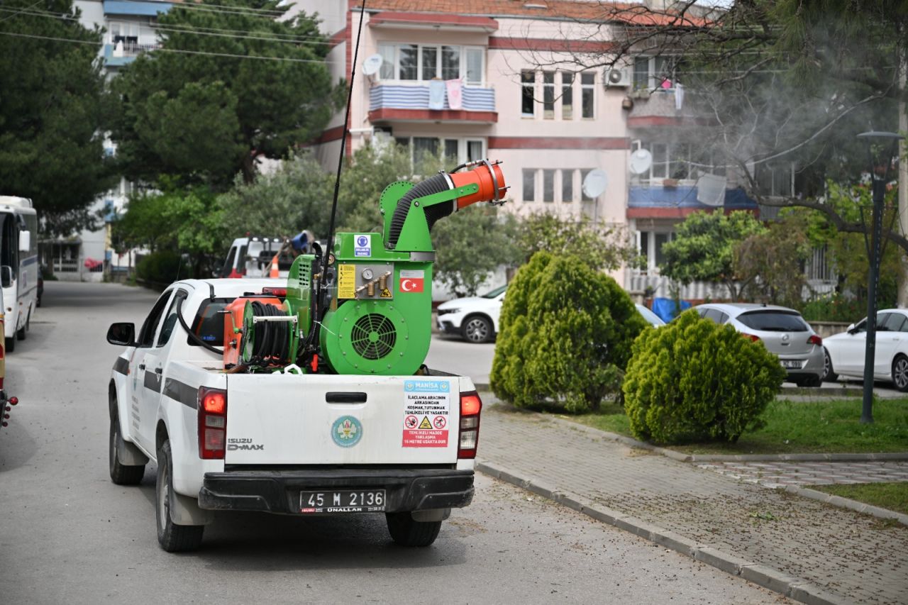 Manisa'da 17 ilçede İlaçlama Mesaisi