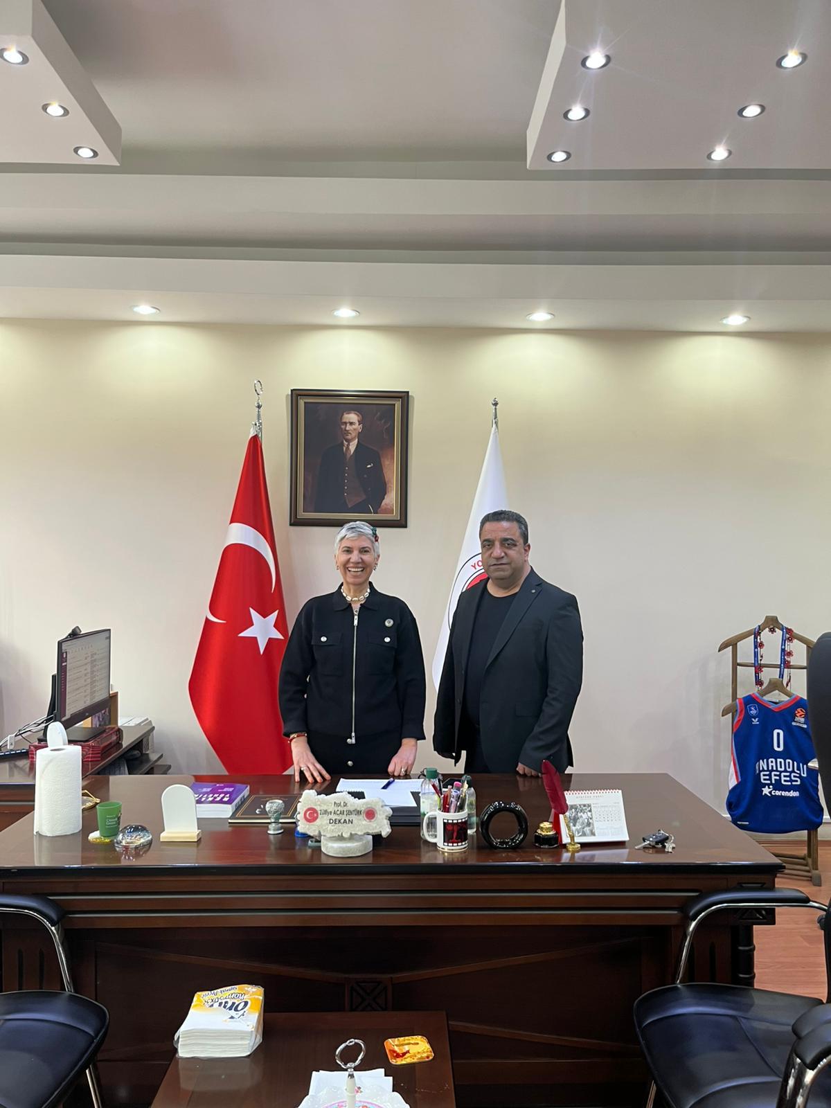 Turgutlulu deneyimli gazeteciden Genç Baskı’ya ziyaret