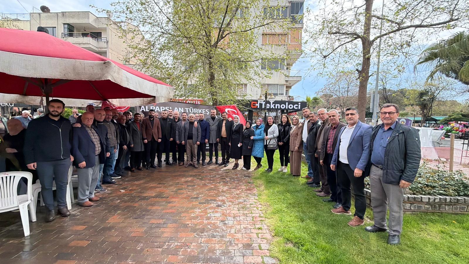 Alparslan Türkeş Turgutlu'da dualarla anıldı