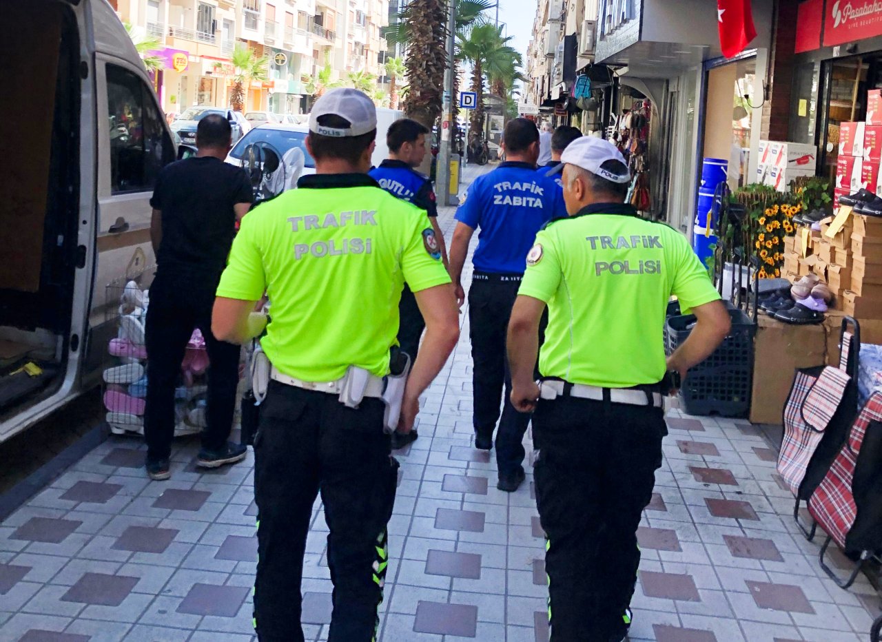 Turgutlu’da kaldırım işgaline karşı ortak denetim
