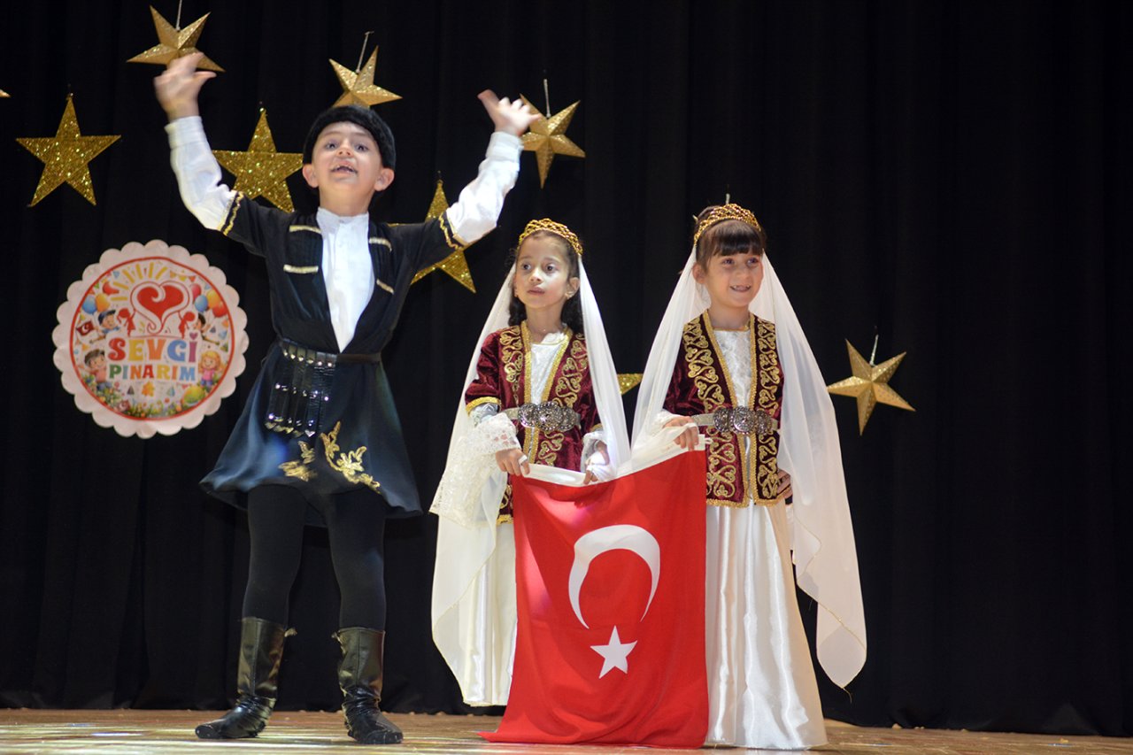 Sevgi Pınarım'da yıl sonu ve mezuniyet coşkusu