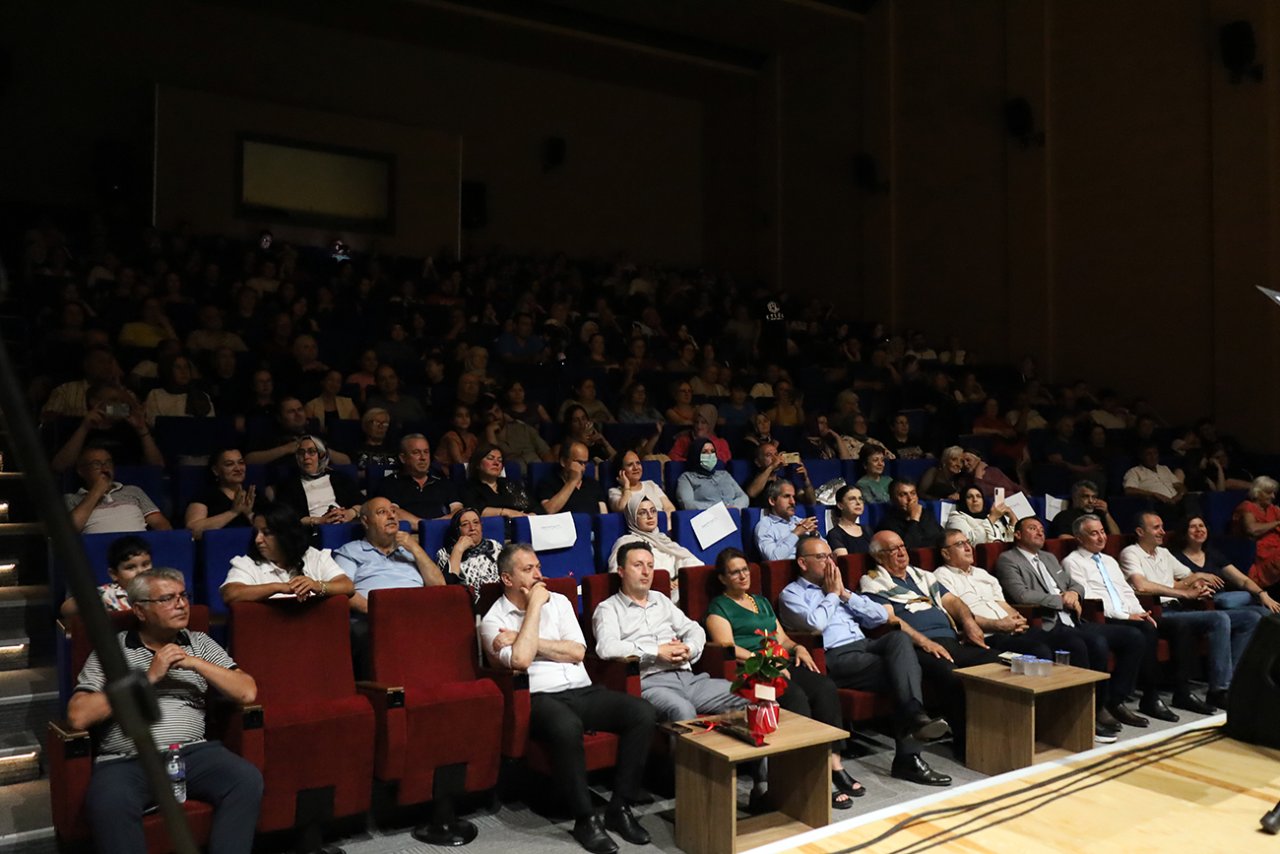 Gönülden Nağmeler Konseri Turgutlu’da Sanatseverleri Büyüledi