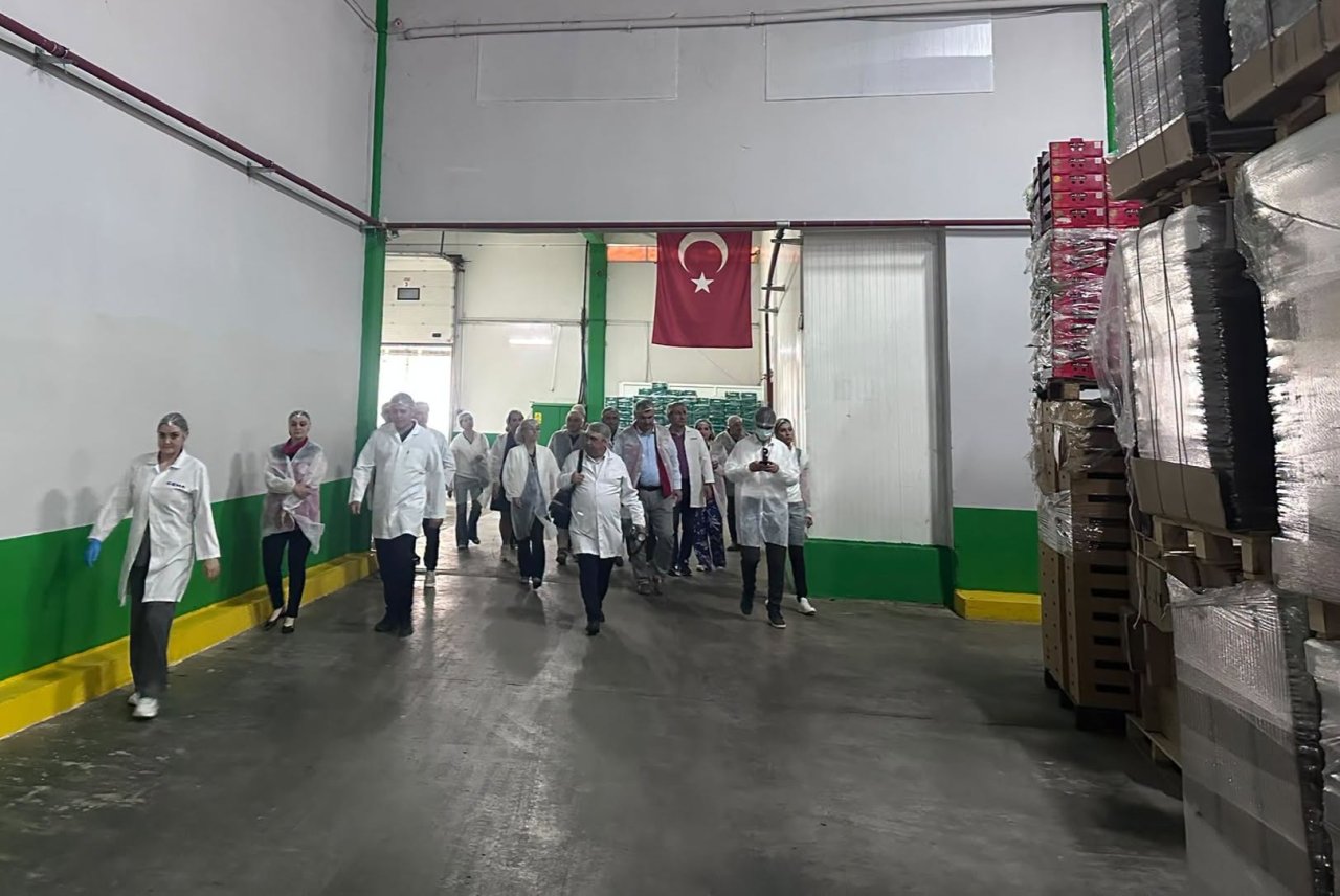 Manisa’da, Çin’e kiraz ihracatı için teknik inceleme gerçekleştirildi