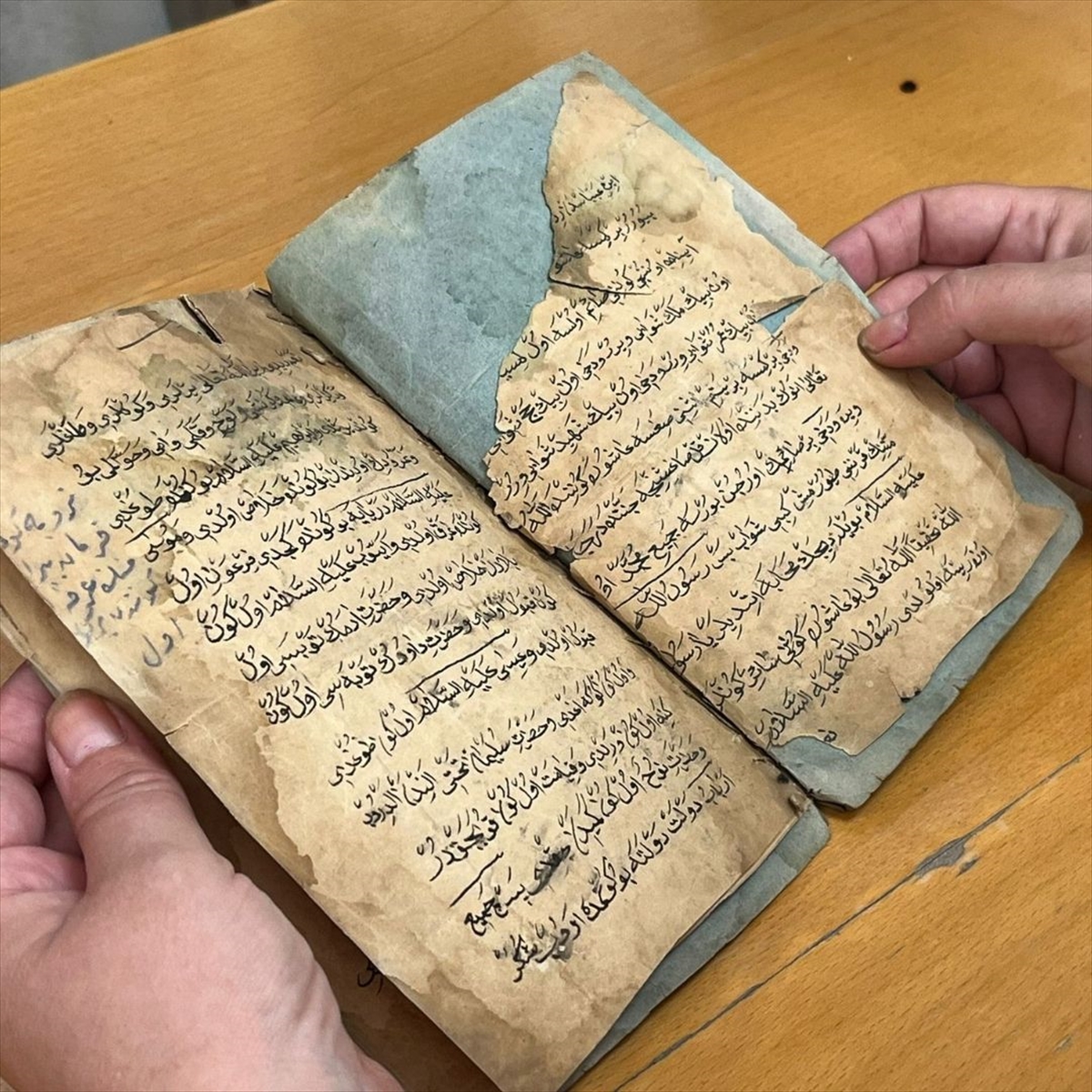 Yüzlerce yıllık el yazması eserler dijitalleştirilecek