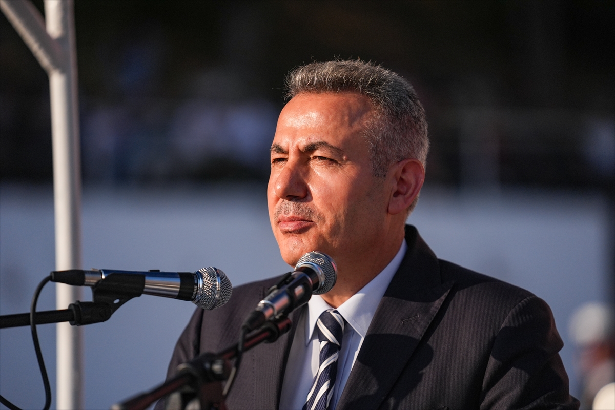 Eğitimlerini tamamlayan 376 polis adayı mezuniyet sevinci yaşadı