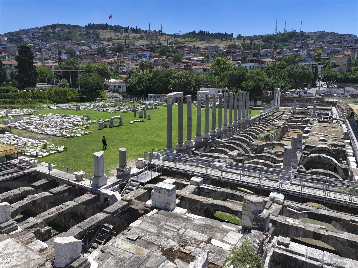 Smyrna'nın mozaikleri dönemin aşk, sadakat ve korunma inancını bugünlere taşıyor