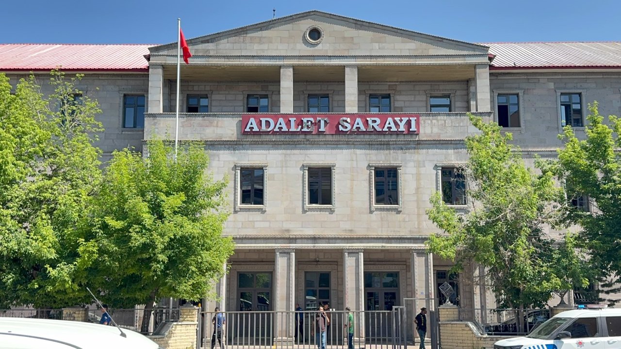 Minik Leyla davasında karar: Amcaya müebbet, 6 sanığa beraat