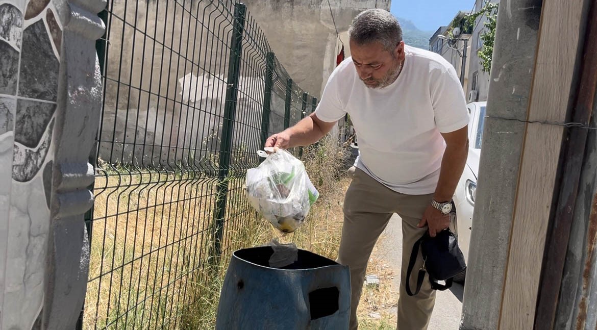 Ev almak için biriktirdiği 1 kilo altın çöpe atıldı