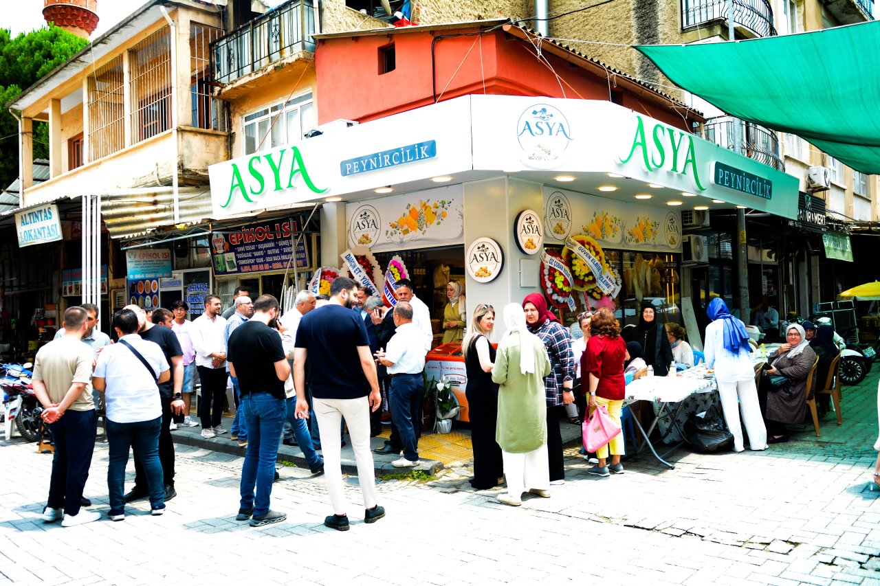 Turgutlu’da Asya Peynircilik Hizmete Açıldı
