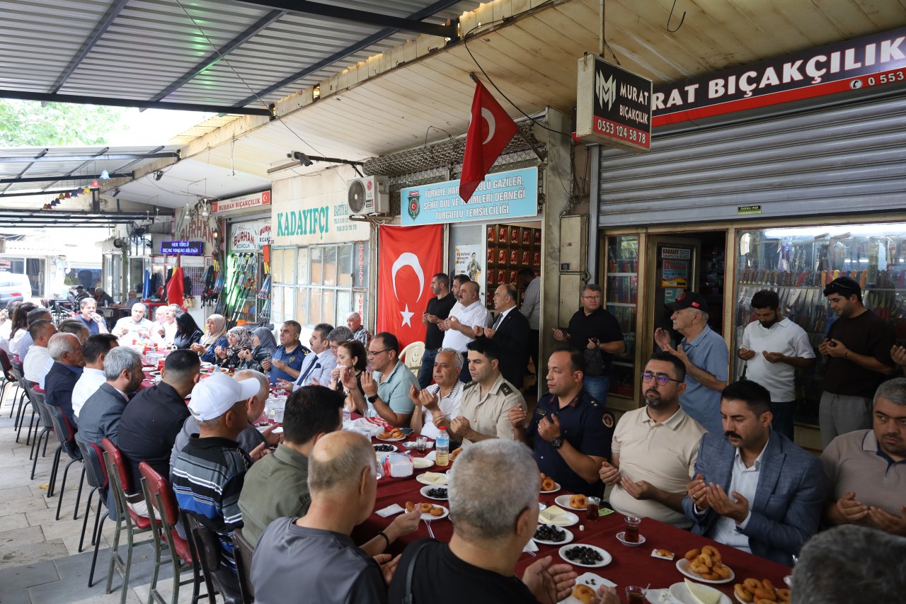 TURGUTLULU ŞEHİT MUSTAFA İLTER, ŞEHADETİNİN 31. YILINDA DUALARLA ANILDI