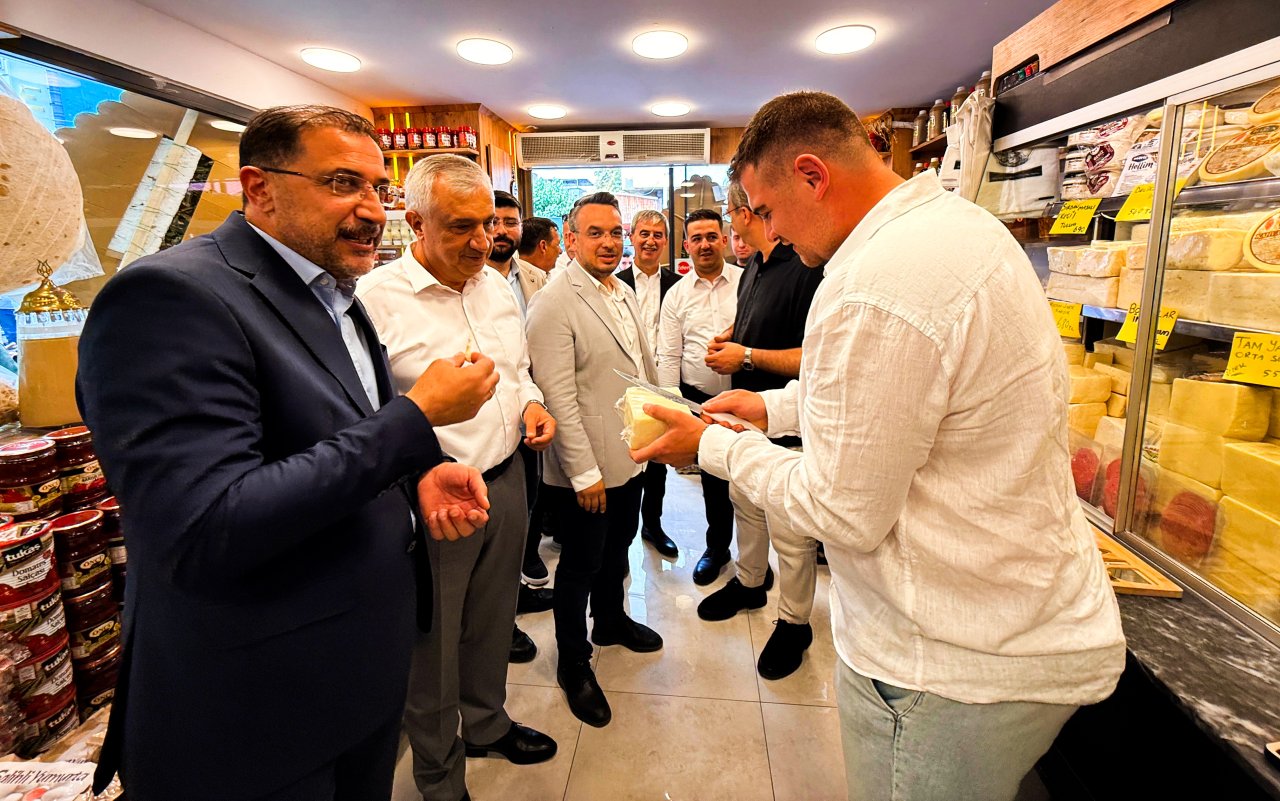 Turgutlu’da Asya Peynircilik Hizmete Açıldı