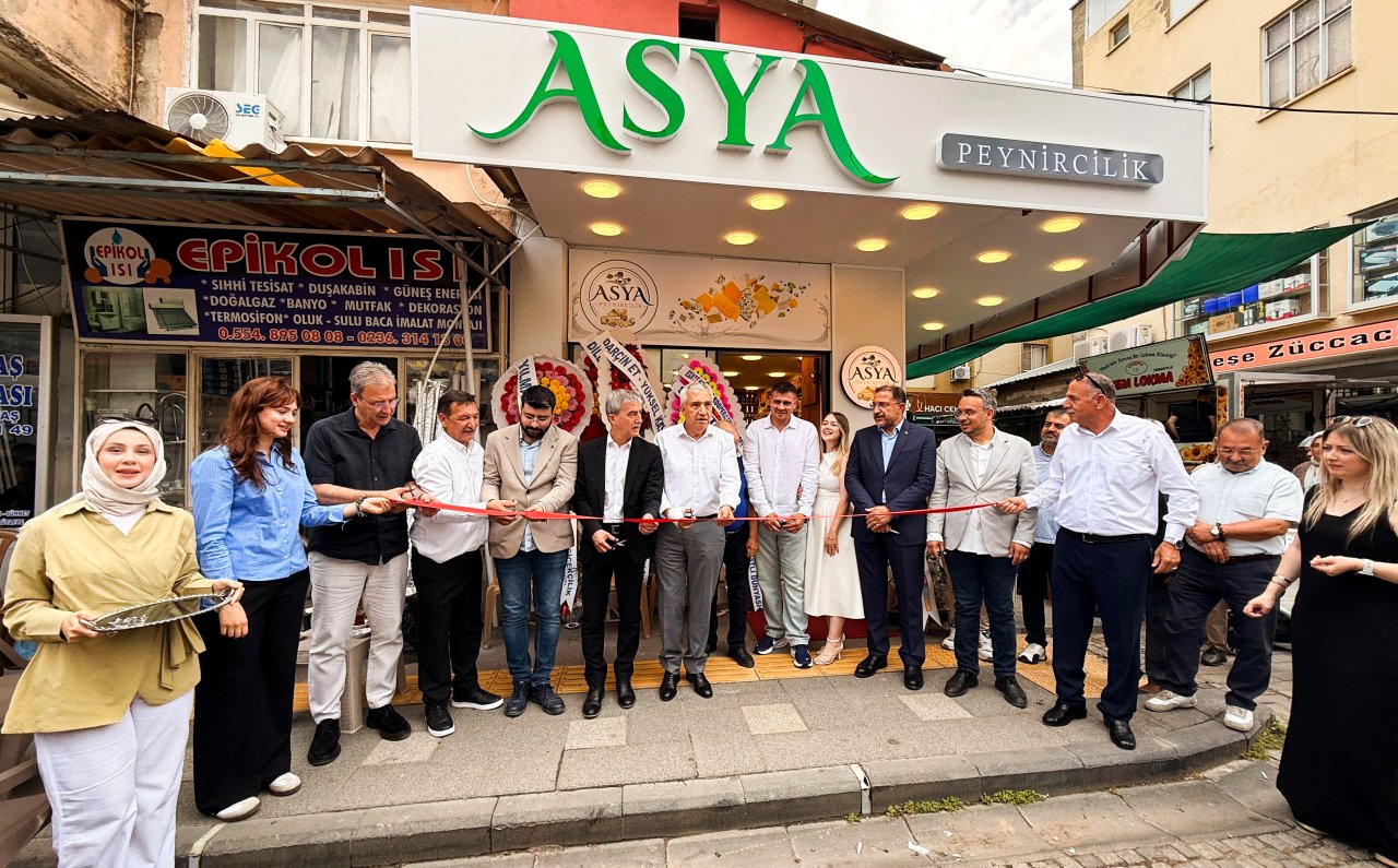 Turgutlu’da Asya Peynircilik Hizmete Açıldı