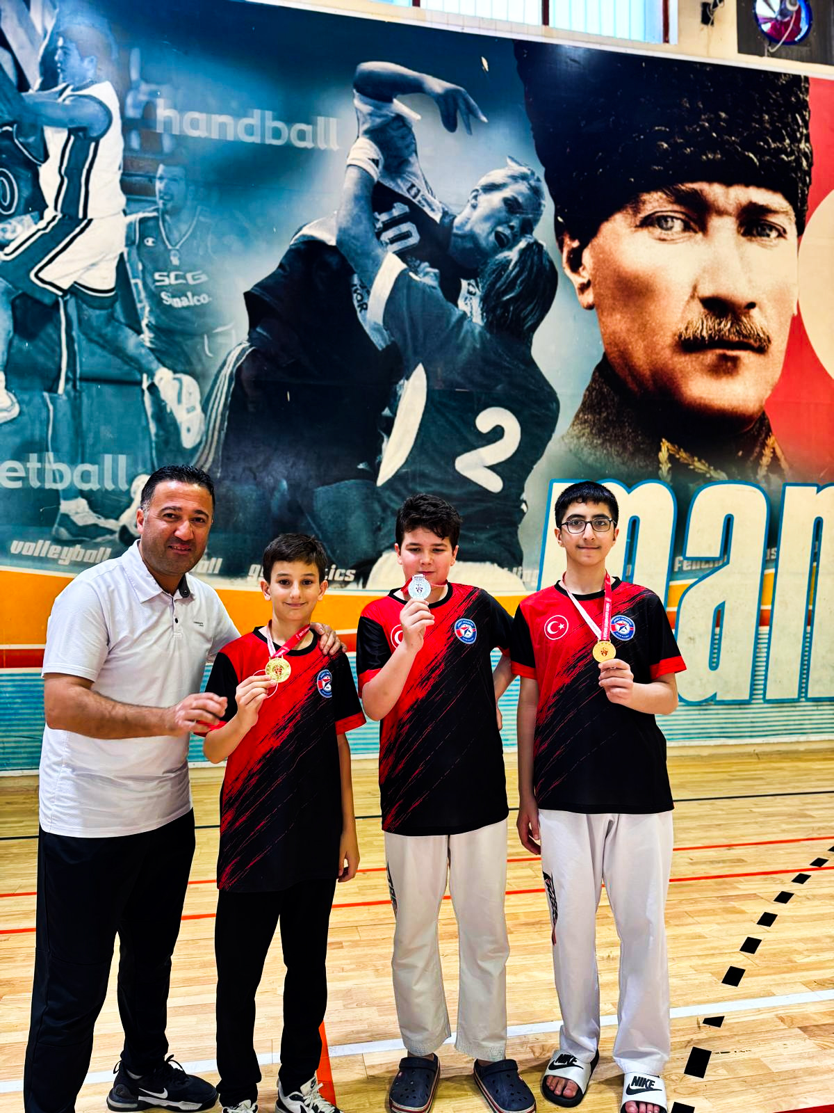 Akbey’in sporcuları yine gururlandırdı