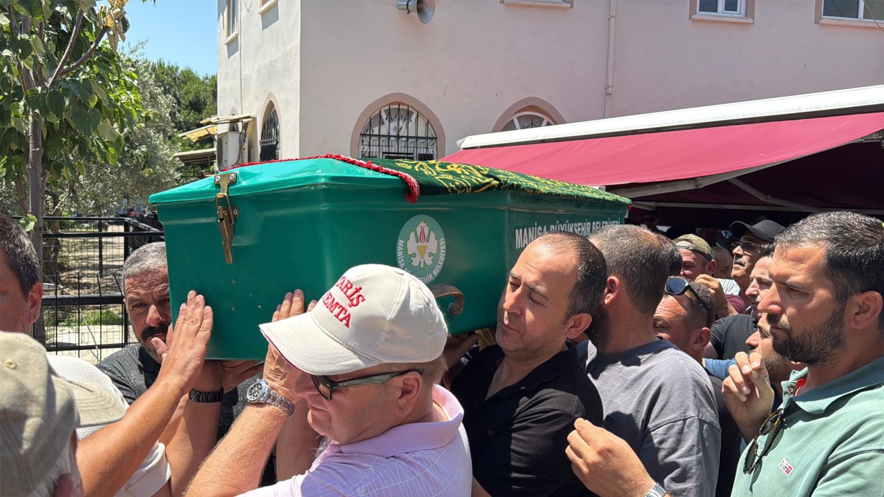 Çadırcı Mustafa Pehlivan toprağa verildi