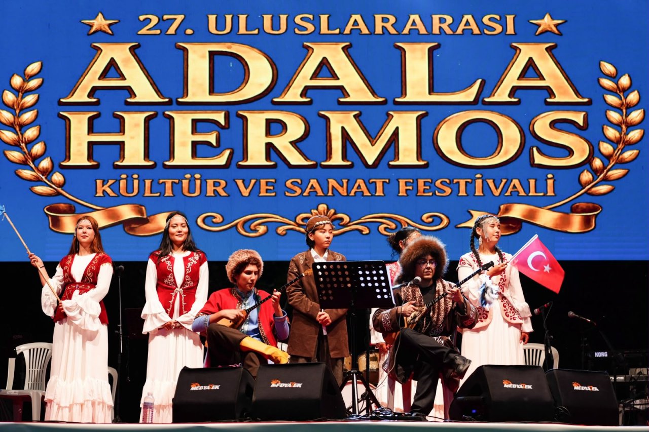 27. Adala Hermos Festivali’nde Onur Akın Rüzgârı Esti