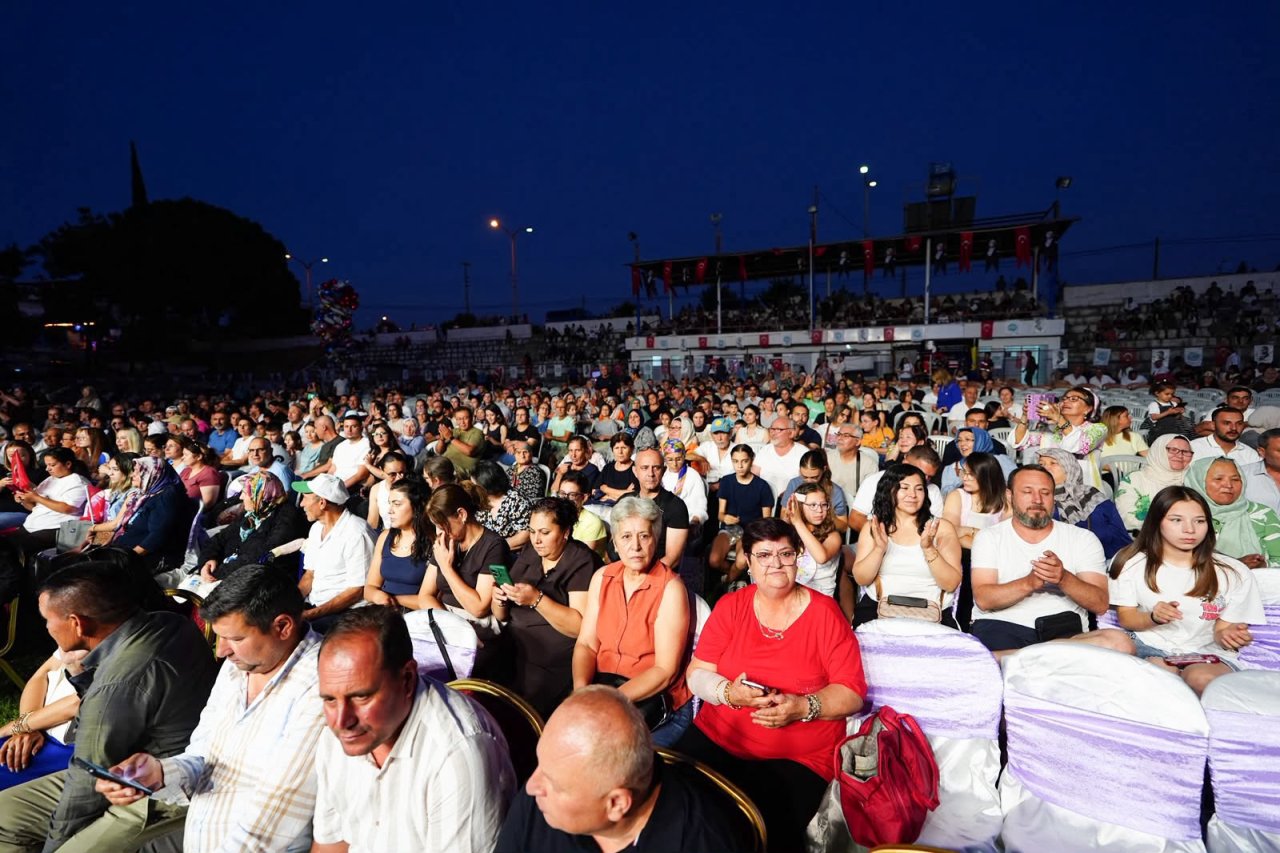 27. Adala Hermos Festivali’nde Onur Akın Rüzgârı Esti