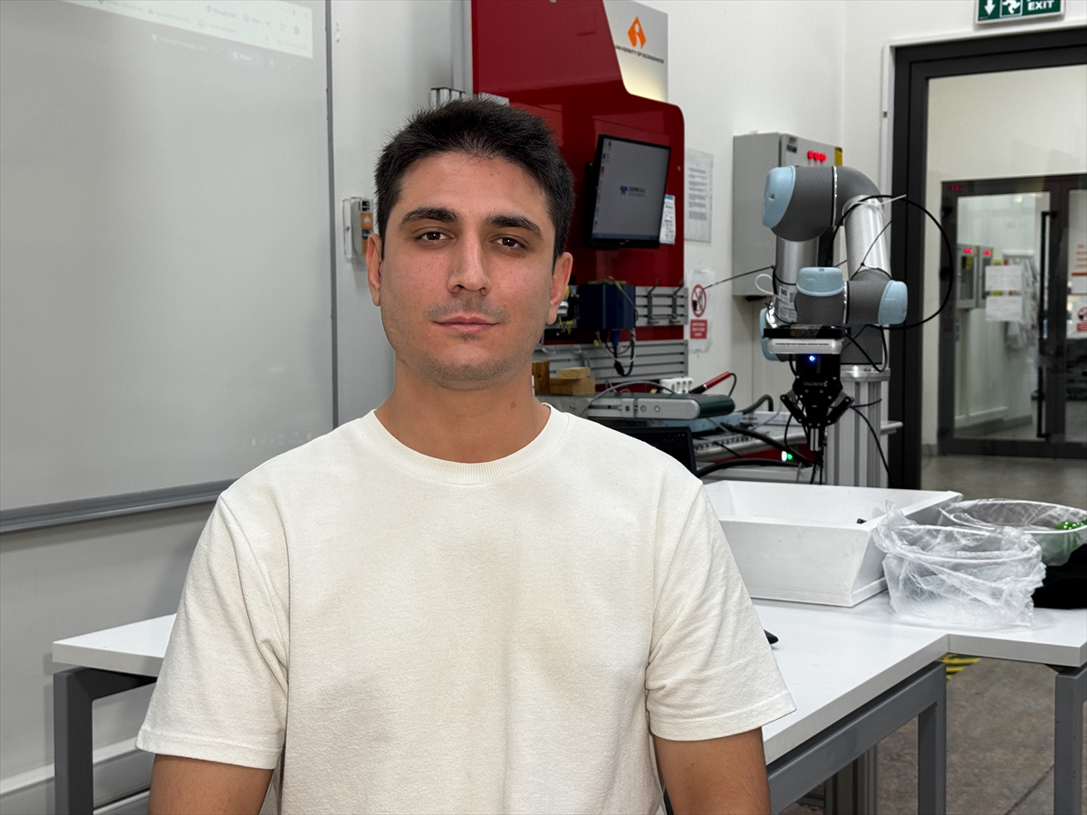 Mühendis adayları geri dönüşüm için yapay zeka destekli robot geliştirdi