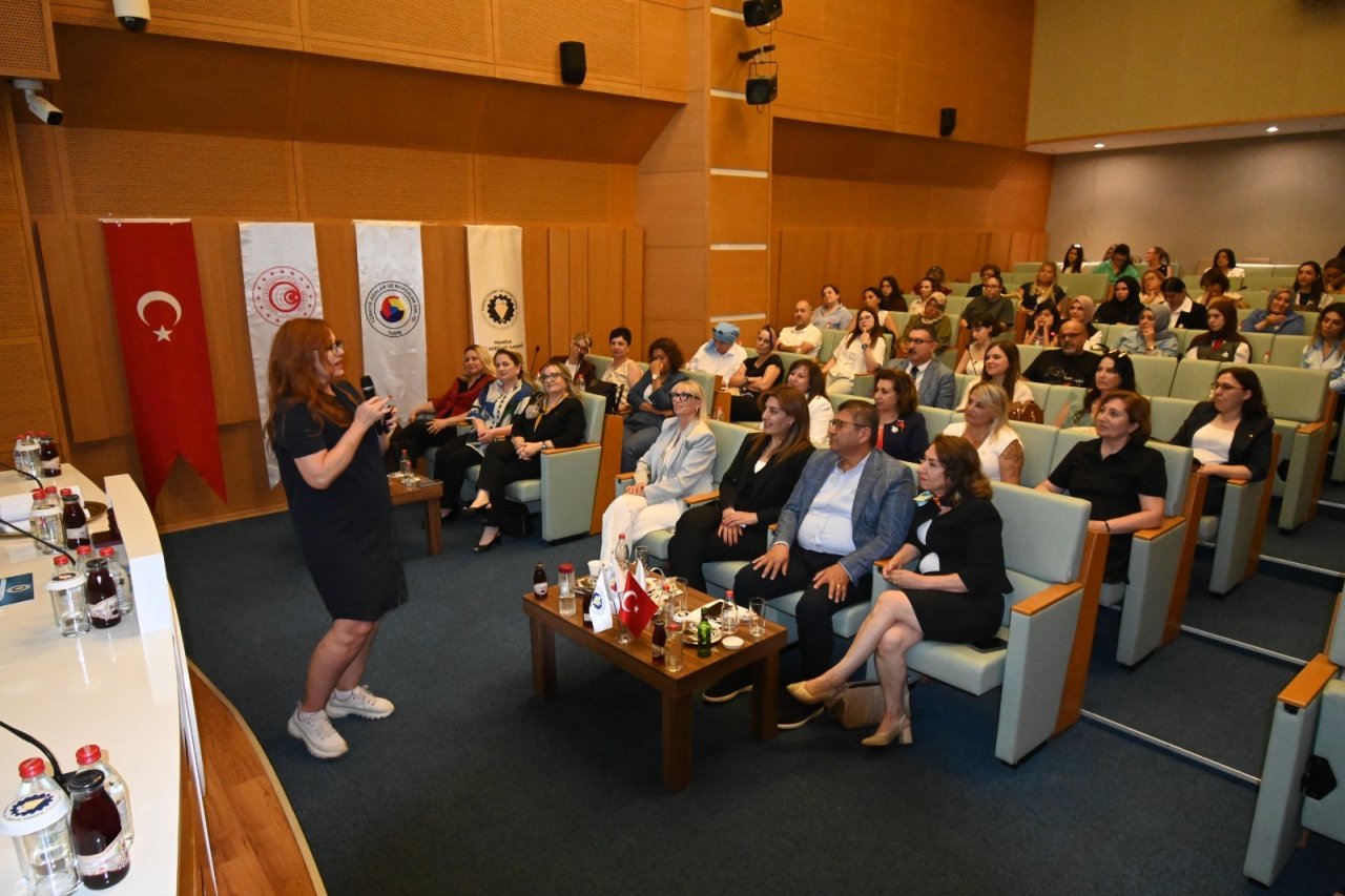 Manisa'da Kadın Kaynakçılar Sertifikalarını Aldı