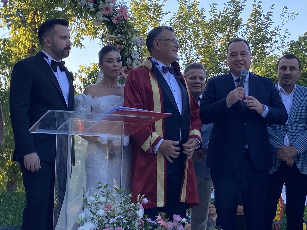 Başkan Öküzcüoğlu'nun en mutlu imzası