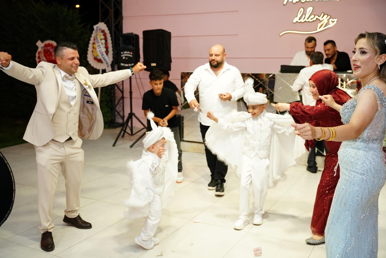 Özen Ailesi'nin Mutlu Günü
