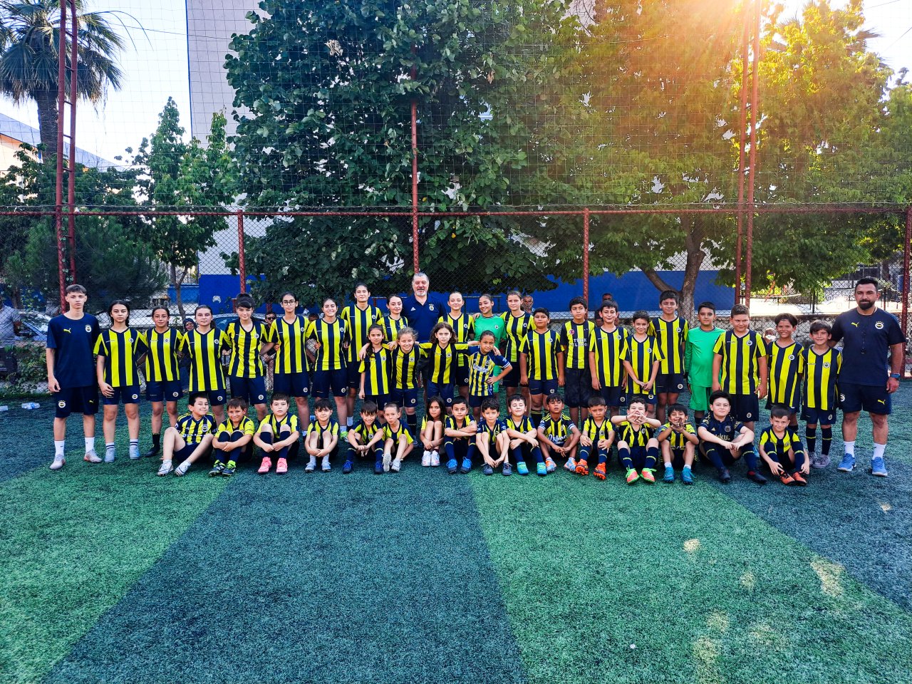 Fenerbahçe'den Turgutlu Futbol Okulu'na Yakın Takip
