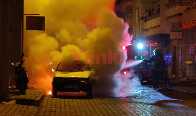 Otomobili ateşe verip video çekti