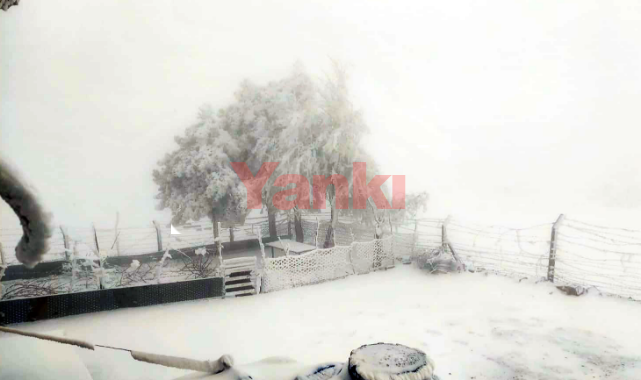 Turgutlu'da kar yağışı başladı