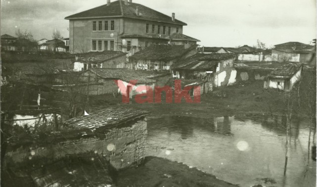 GÜNÜMÜZE ULAŞMAYAN BİR EĞİTİM KURUMU: İNKILÂP İLKOKULU