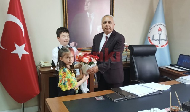 Ölmez koltuğunu Nehir ve Ahmet Eren'e devretti