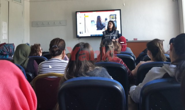 Turgutlu’da Halk Eğitim kursiyerlerine ‘KADES’ tanıtıldı