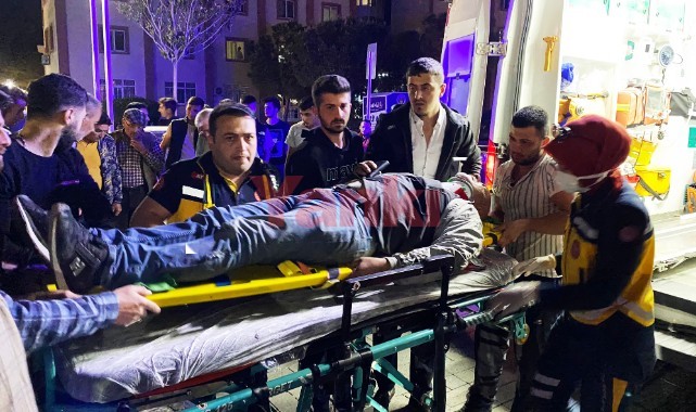 Hafif ticari araç ile motosiklet çarpıştı: 1 yaralı