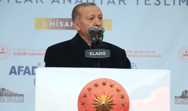  Cumhurbaşkanı Erdoğan, Elazığ’da depremzedelere seslendi