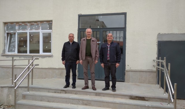 Dikici, Turgutlu'daki anaokulu inşaatlarını inceledi