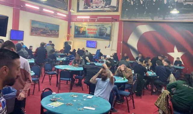 İzmir'de tombalacılara sahur baskını