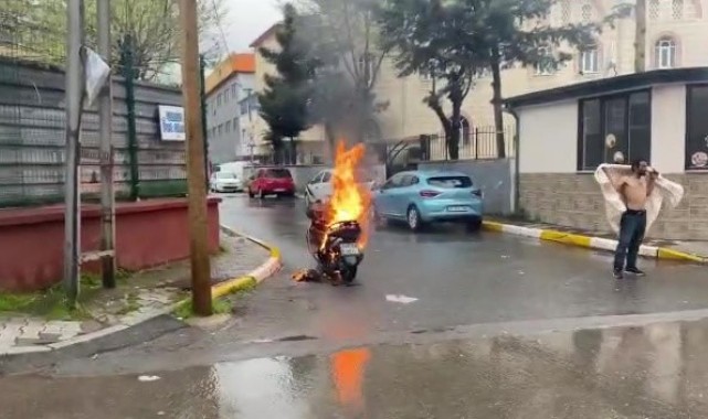 Motorunu yakan adam itfaiyenin söndürmesine izin vermedi