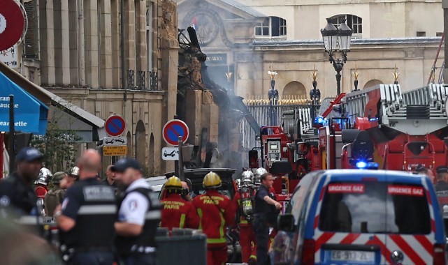 Paris’teki patlamada 7’si ağır 16 kişi yaralandı 