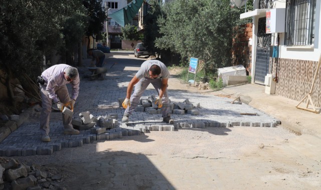 Turgutlu Belediyesi Ekiplerinden Kent Genelinde Yoğun Mesai